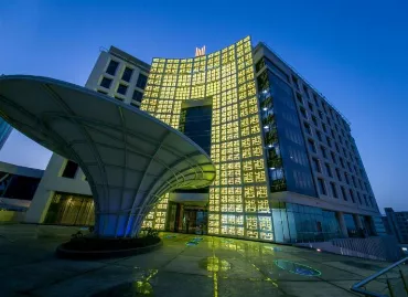Hotel Grand Millennium Muscat, Oman / Muscat