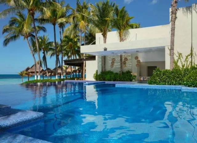 Hotel Dreams Sands Cancun Resort & Spa