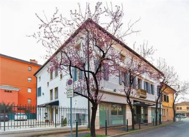 Hotel Aaron