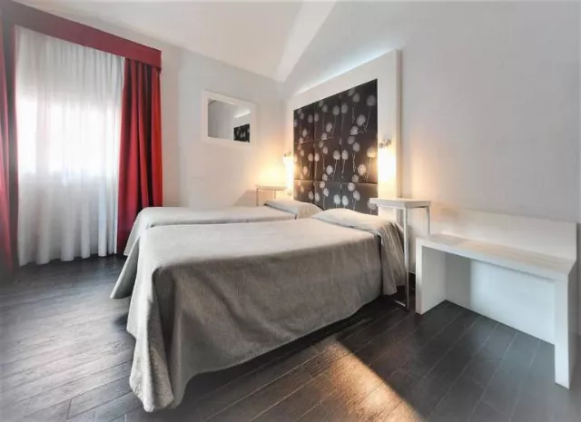 Hotel Aaron