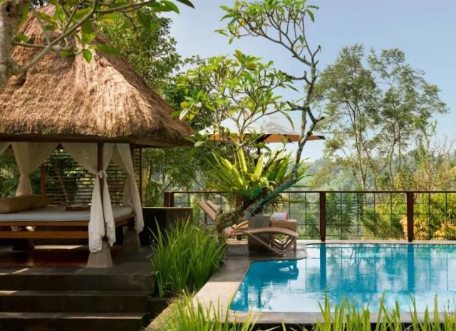 Hotel Kamandalu Resort & Spa