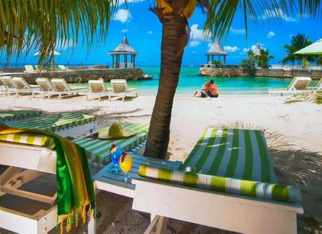 Hotel Seagarden Beach Resort