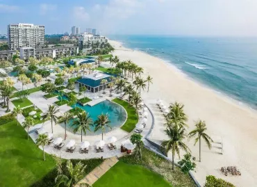 Hotel Hyatt Regency Danang Resort And Spa, Vietnam / Da Nang City / Non Nuoc Beach