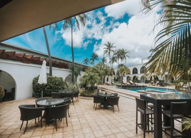 Hotel Talk Of The Town