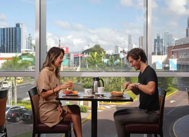 Hotel Courtyard By Marriott Panama Multiplaza Mall