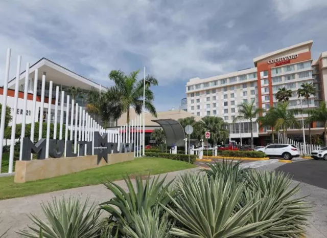 Hotel Courtyard By Marriott Panama Multiplaza Mall
