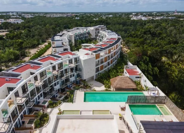 Hotel The Waves Tulum