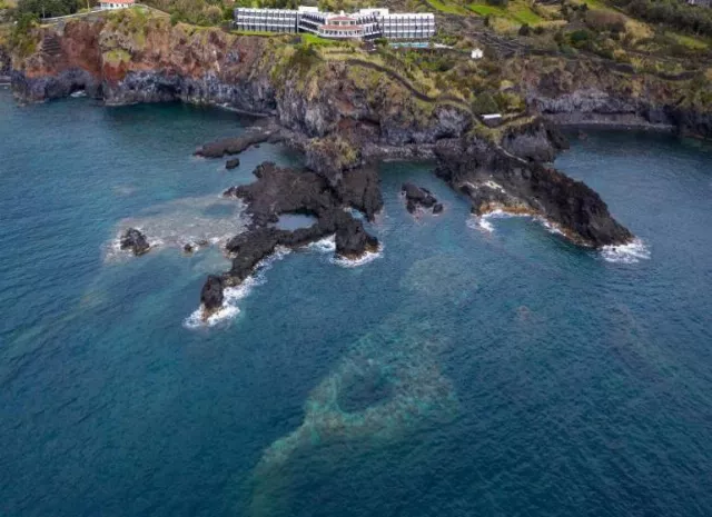 Hotel Caloura Resort