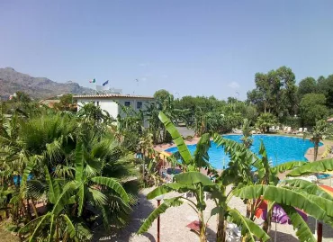 Villaggio Alkantara, Italia / Giardini Naxos