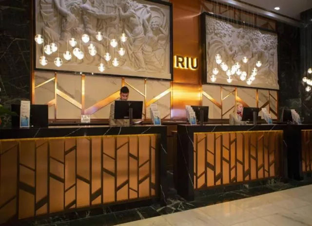 Hotel Riu Plaza Espana