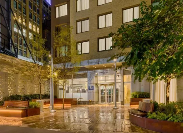 Hotel Doubletree By Hilton New York Times Square South