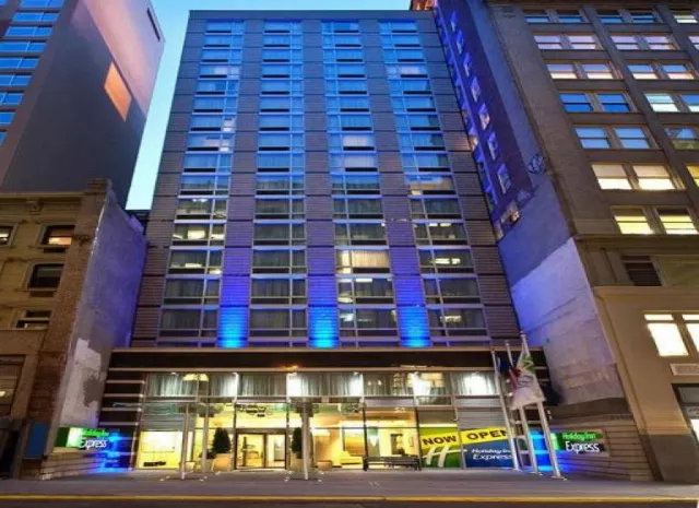 Hotel Holiday Inn Express - Times Square South, An Ihg