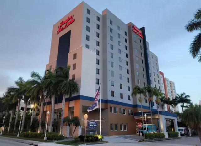 Hotel Hampton Inn & Suites Miami Airport South/blue Lagoon