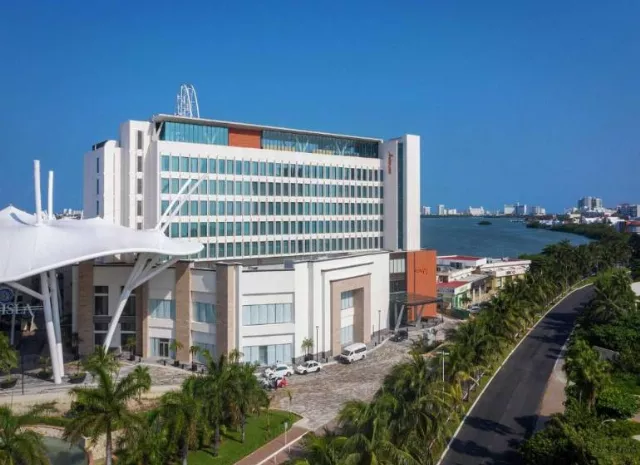 Hotel Canopy By Hilton Cancun La Isla