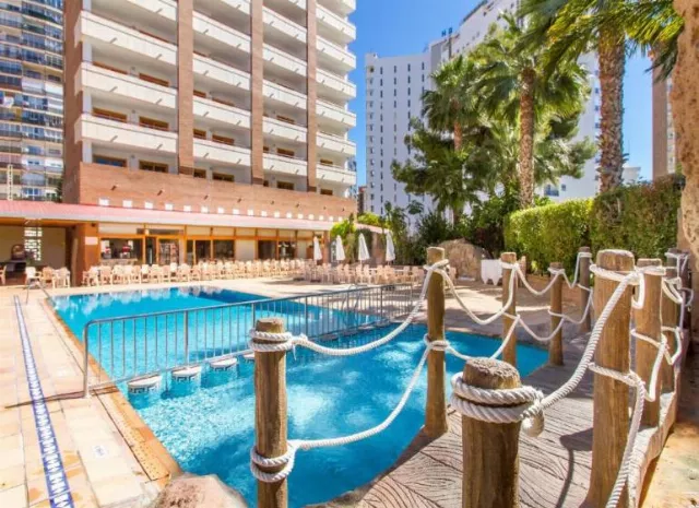 Apartamentos La Era Park