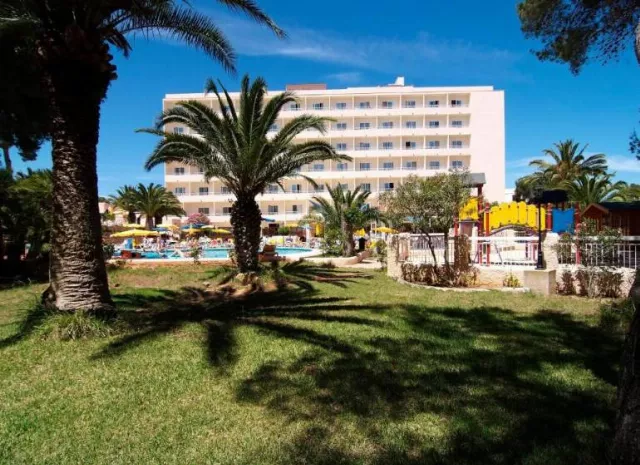 Hotel Invisa Ereso