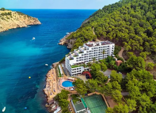 Hotel Palladium Cala Llonga