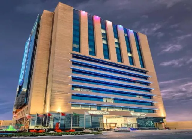 Hotel Saraya Corniche