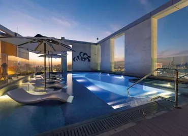 Hotel Embassy Suites By Hilton Doha Old Town, Qatar / Doha