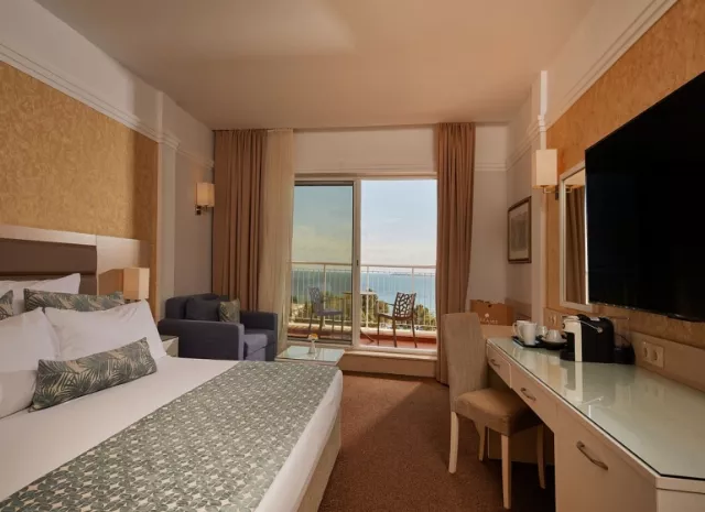Hotel Dreams Sunny Beach Resort And Spa (ex. Riu Helios Paradise), Double room preferred club  frontal sea view