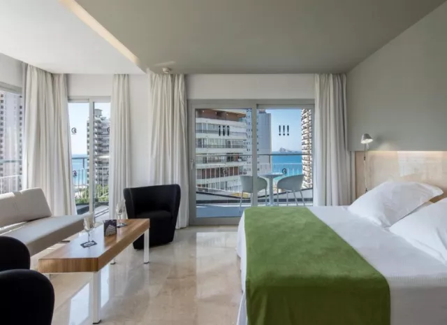 Hotel Belroy