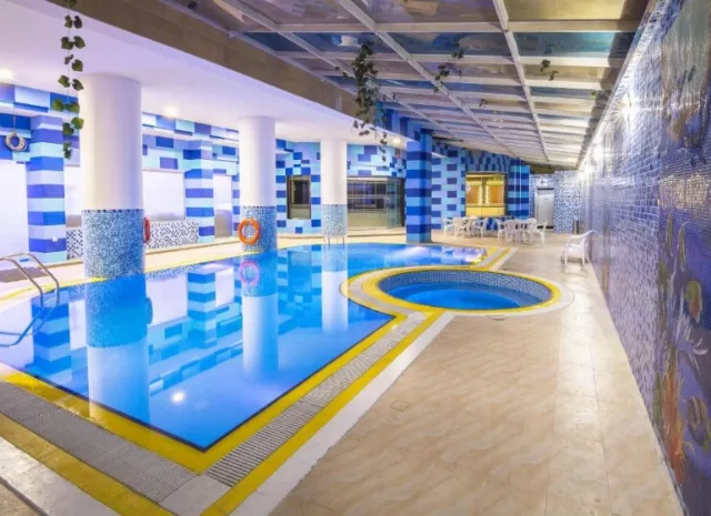 Hotel White Moon Residence