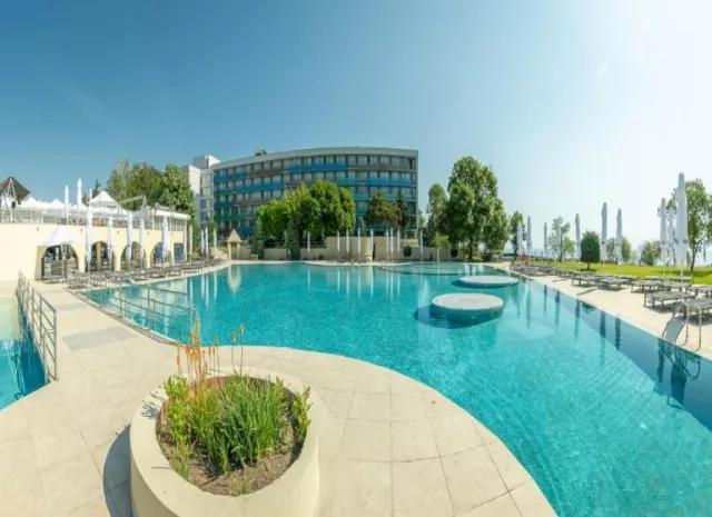 Hotel Safir Blue Resort