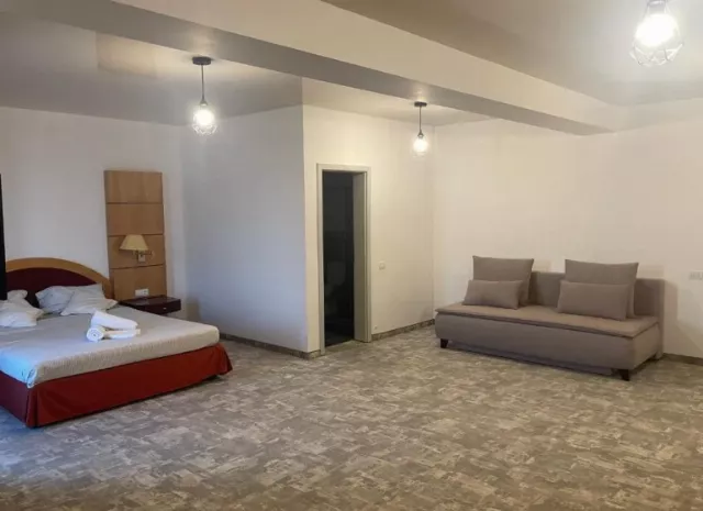 Complex Popdan Suită family