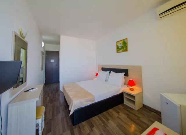 Hotel Apollo Dublă superioară parter #6