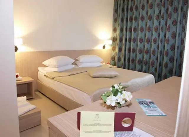 Hotel Sara, Dublă parter