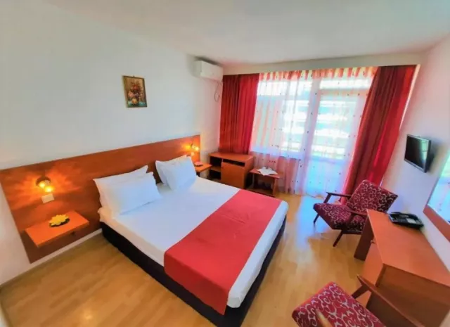 Hotel Tomis Cameră Dublă superior cu balcon