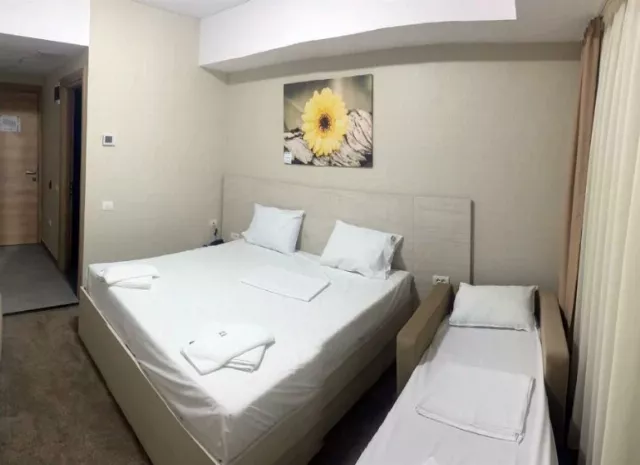 Hotel Alis Cameră Triplă deluxe #2