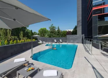 Hotel Nh Madrid Ribera Del Manzanares, Spania / Madrid