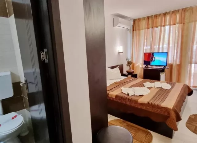 Hotel Azur, Cameră Dublă cu balcon, Cameră Dublă fară balcon