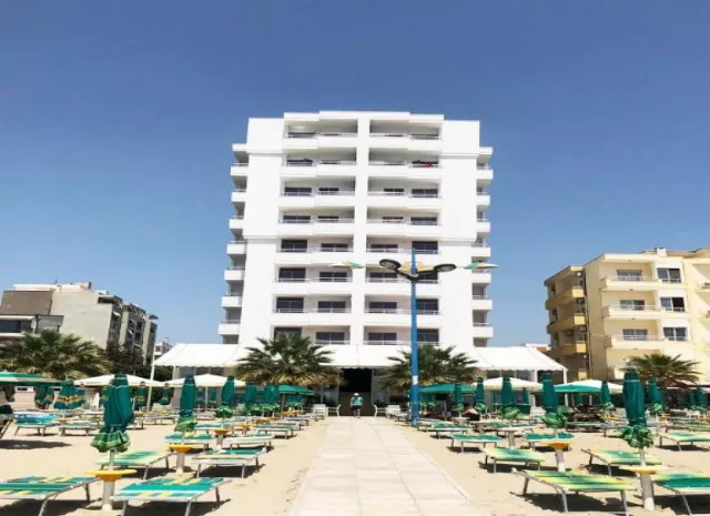 Hotel Perandor Beach