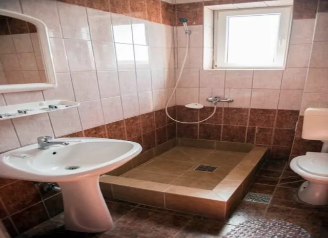 Hotel Dynes Cameră Triplă #3
