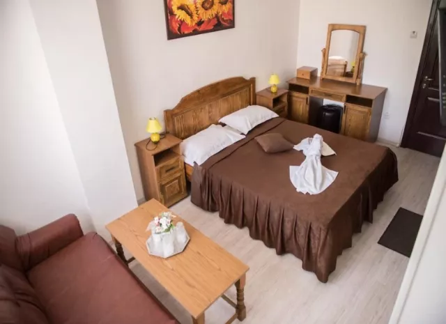 Hotel Dynes Cameră Triplă