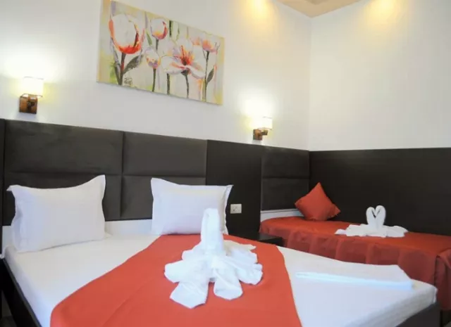 Hotel Evia Cameră Triplă