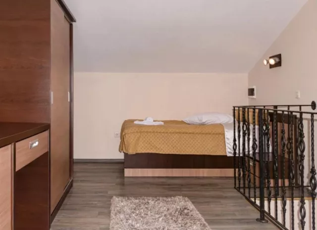 Hotel Grand, Family duplex
