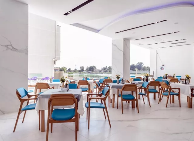 Hotel Mirage Beach