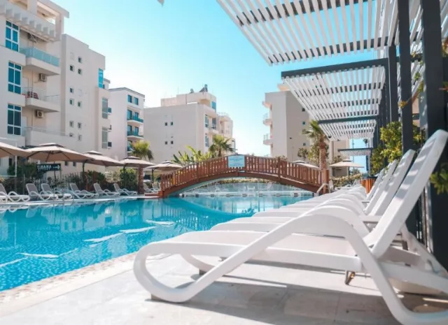 Ledina Hotel