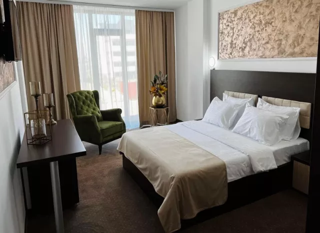 Hotel Body Cameră Dublă #3