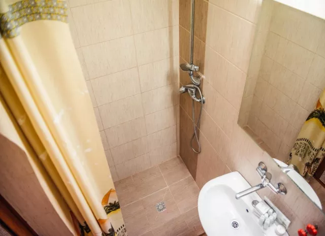 Hotel Doina Cameră Dublă King 2* fară AC #3