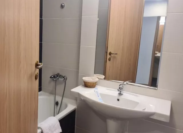 Hotel Hefaistos, Cameră Dublă