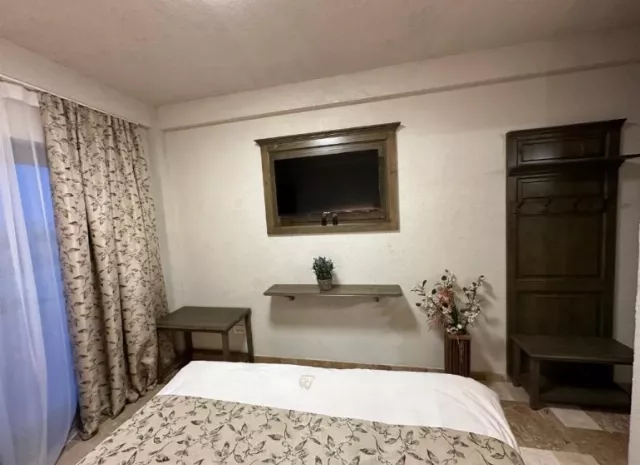 Selora, Cameră Dublă
