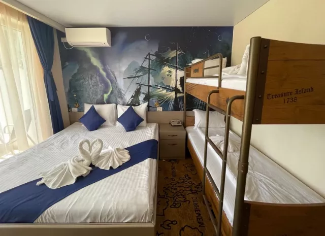 Hotel Pirates Resort Dubla bunk bed