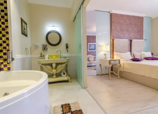 Hotel Phoenicia Luxury Apartament superior