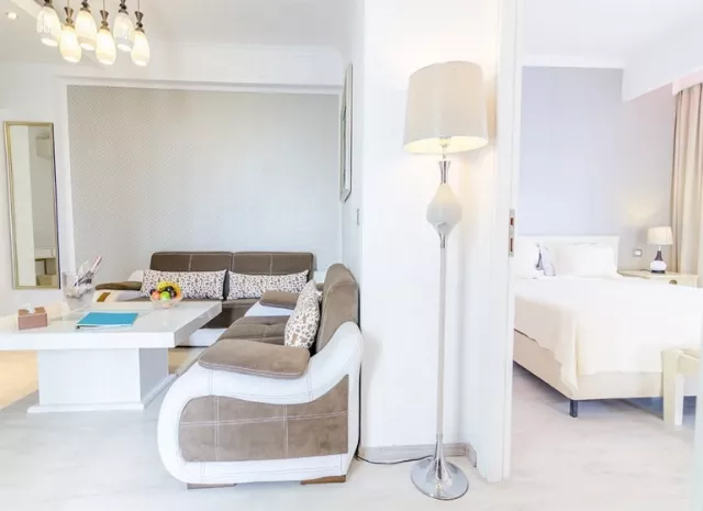 Hotel Phoenicia Luxury Apartament Standard