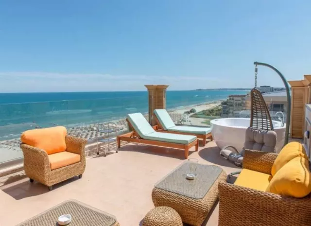 Hotel Phoenicia Royal
