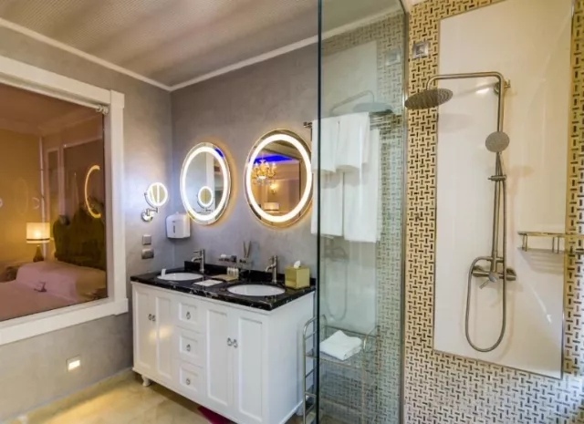 Hotel Phoenicia Royal Junior suite #4